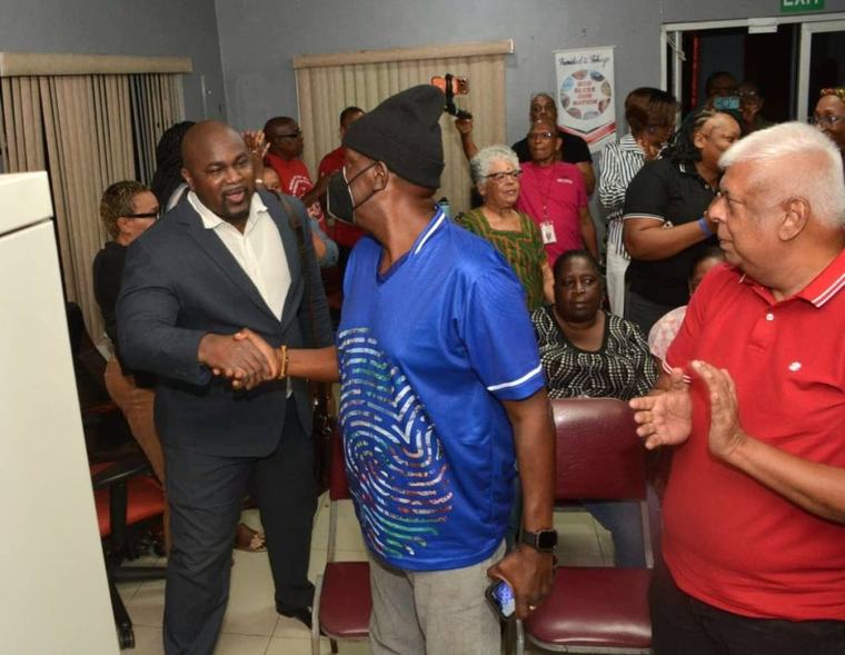 Manning charts way forward with San Fernando East members